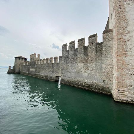 Castello Mavino Leilighet Sirmione Eksteriør bilde