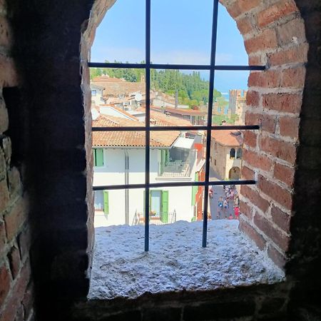 Castello Mavino Leilighet Sirmione Eksteriør bilde