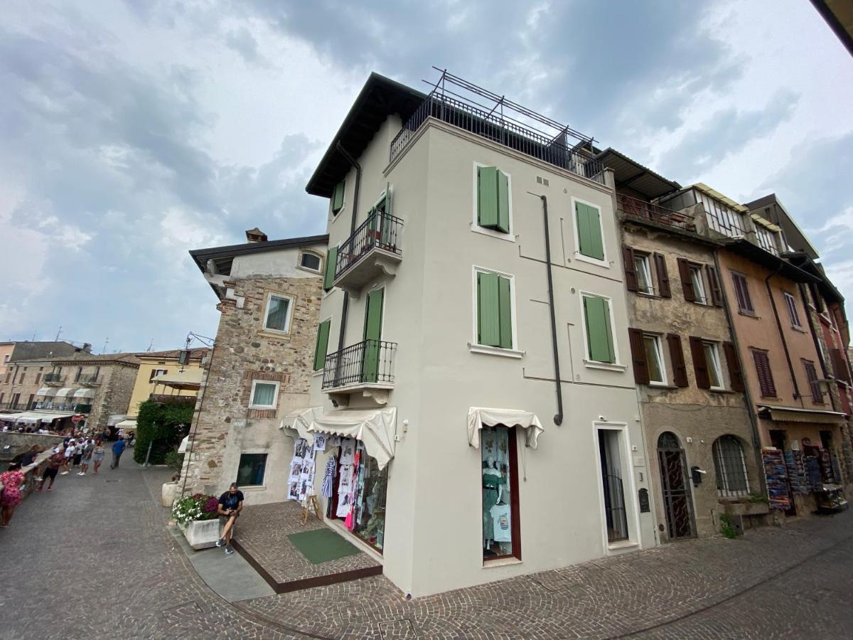 Castello Mavino Leilighet Sirmione Eksteriør bilde