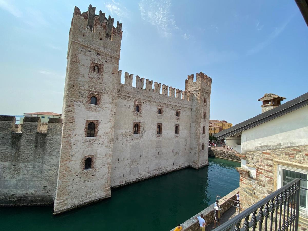 Castello Mavino Leilighet Sirmione Eksteriør bilde