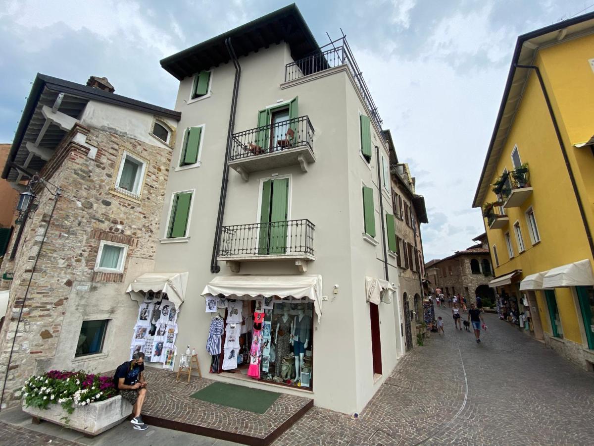 Castello Mavino Leilighet Sirmione Eksteriør bilde