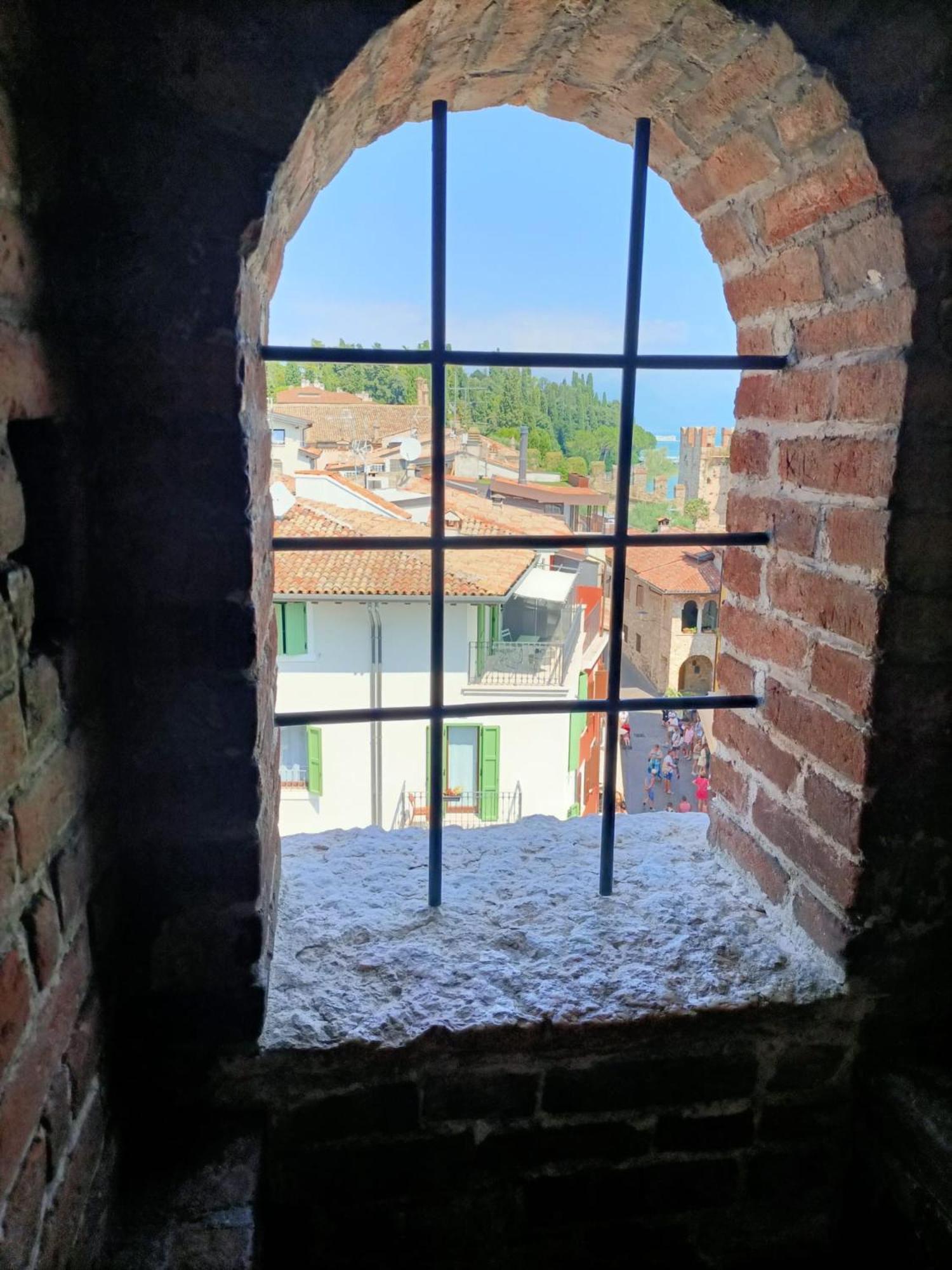 Castello Mavino Leilighet Sirmione Eksteriør bilde